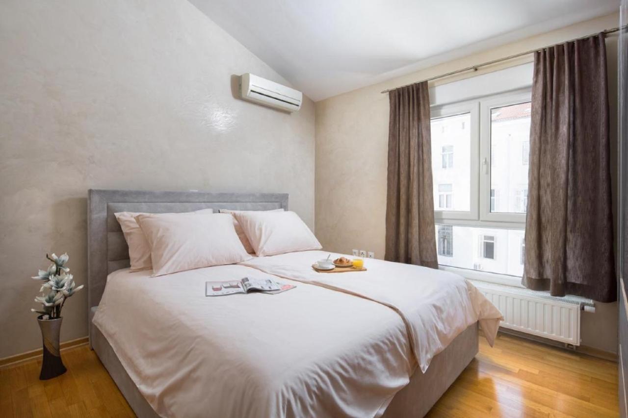 Apartment Leonardo Pula Bagian luar foto